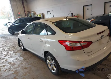 2013 Ford Focus Se z USA, uszkodzony, nr VIN 1FADP3F29DL150741